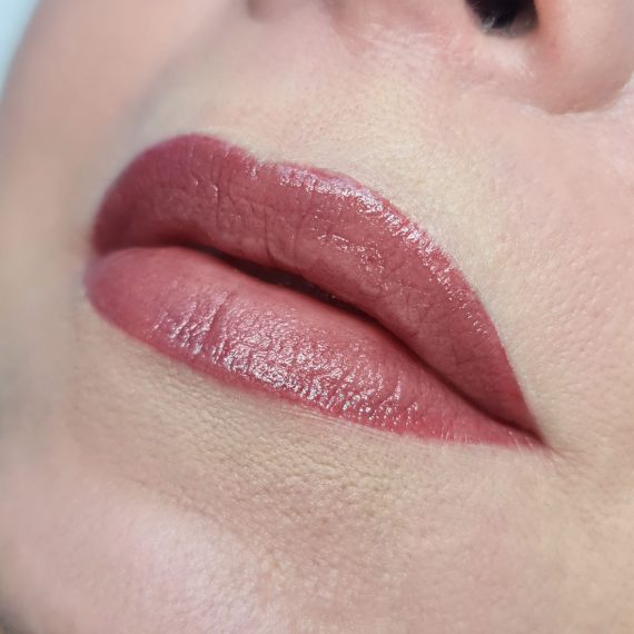 mikropigmentacija usana 2